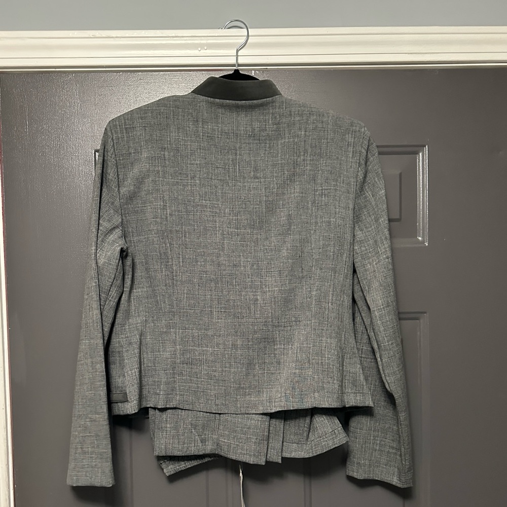Gray pantsuit women’s size 10